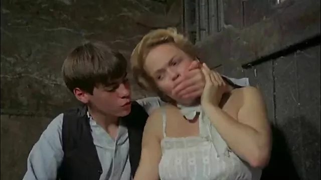 精液流れるお尻 女の子 の ため の エロ 動画 無料