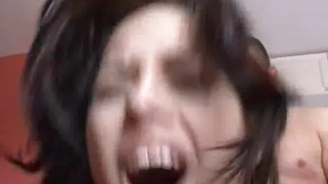 すぐにベッドで女の子を立ち往生 無料 動画 h 女