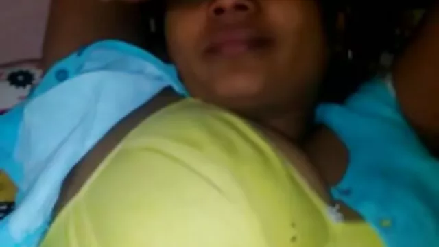 円で巨乳を残して美しさを残しています えろ 動画 女性 用