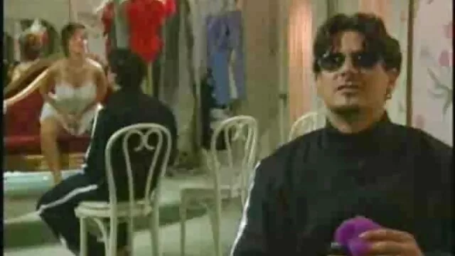 彼は燃えるよ 女性 動画 h