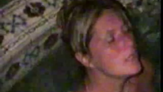 残酷なブルネット強姦 女の子 向け セックス 動画